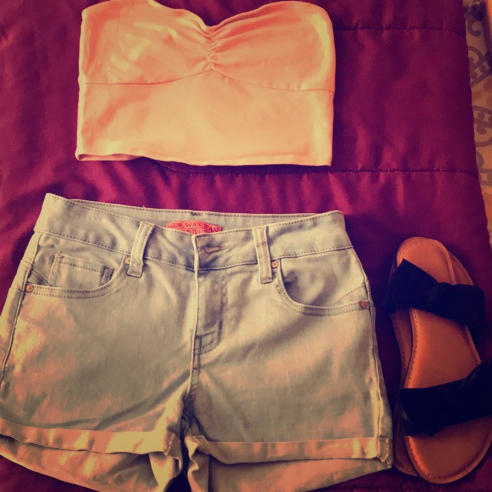 Strapless pink top
